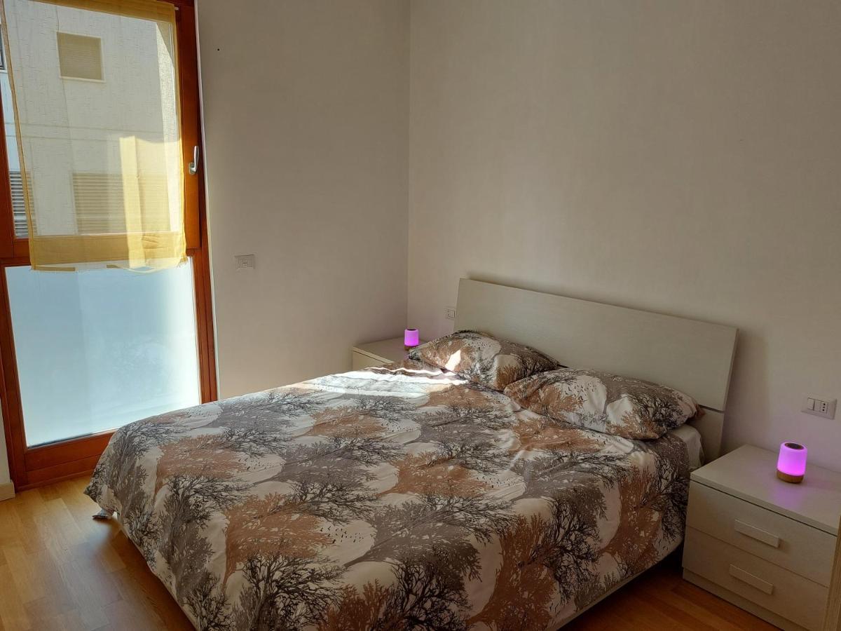 Bilocale Luminoso, Ottima Posizione Apartment ซอนดริโอ ภายนอก รูปภาพ